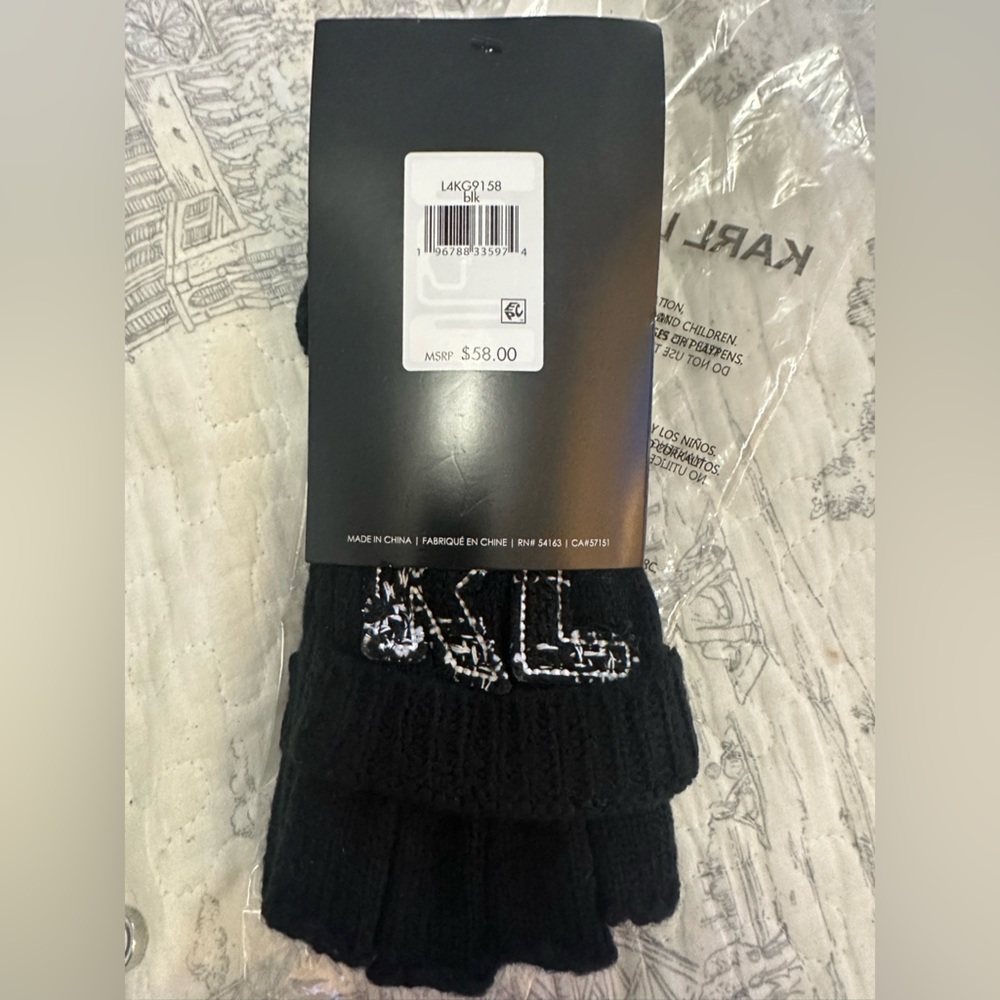 KARL LAGERFELD PARIS Logo Knit Fip Top Mittens NWT - Picture 3 of 5